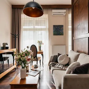 Aparthotel Topolowa - Loftaffair Collection, Krakow